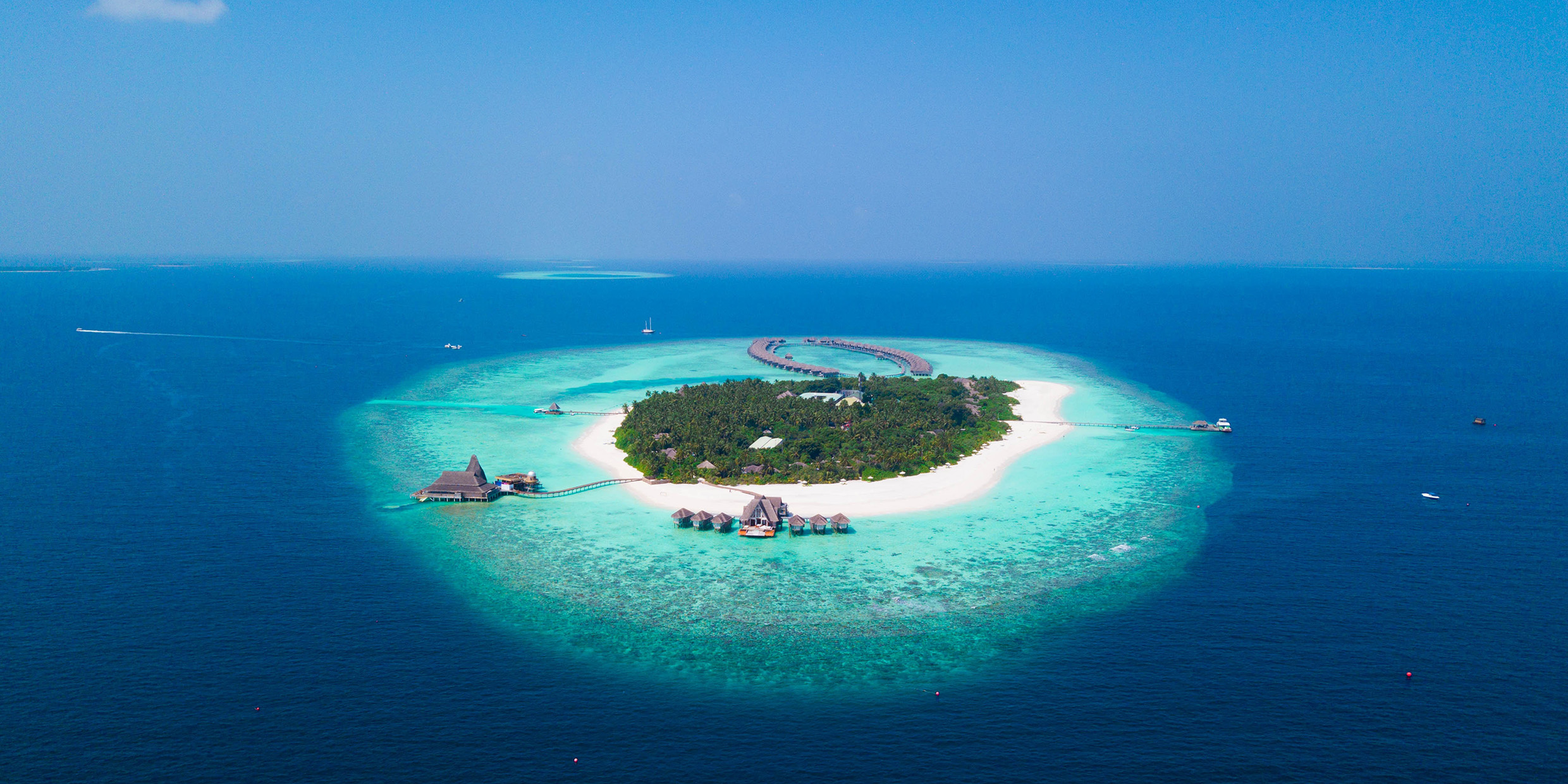 Image of an island in the ocean