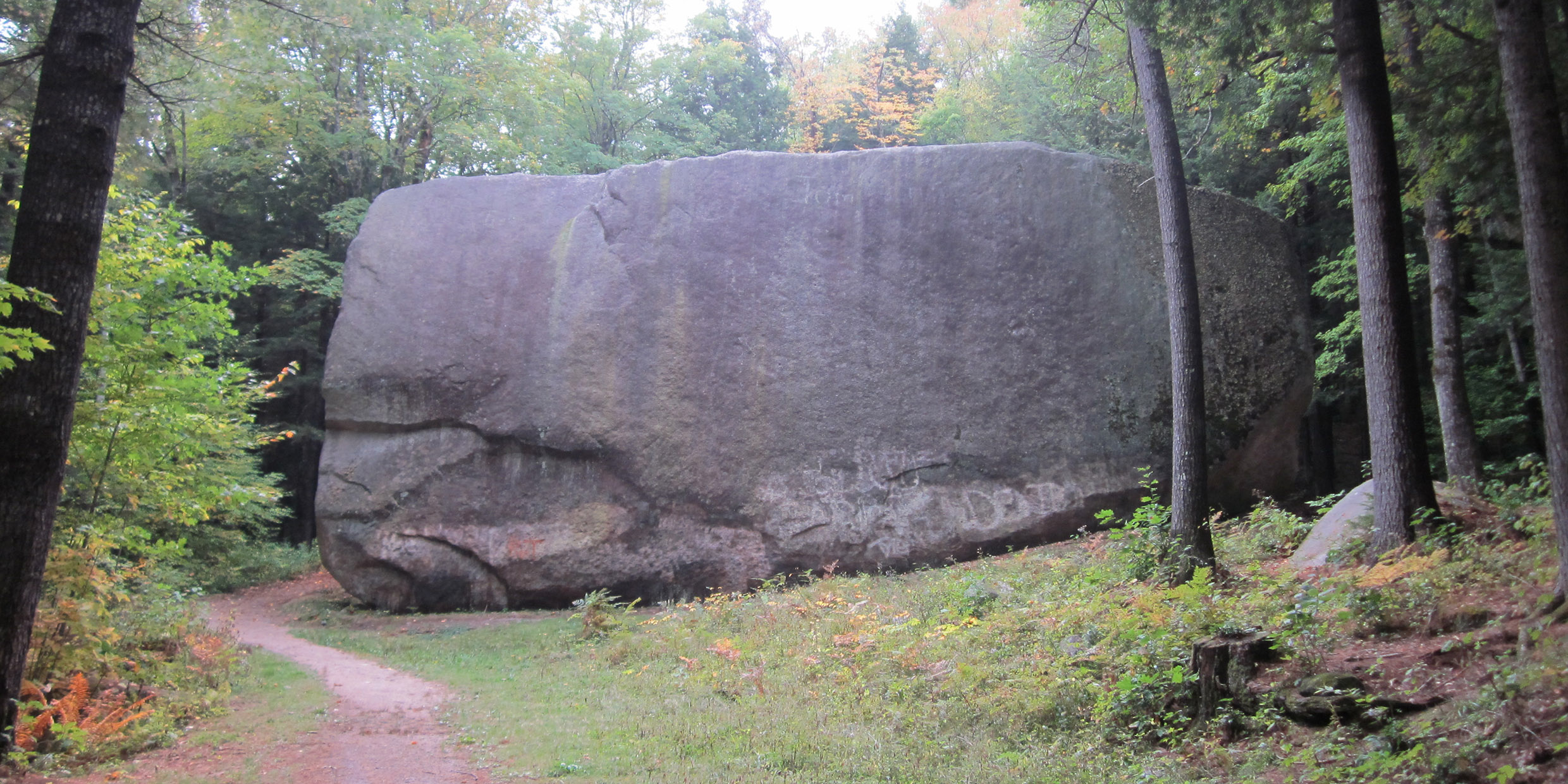 Image of giant boulder