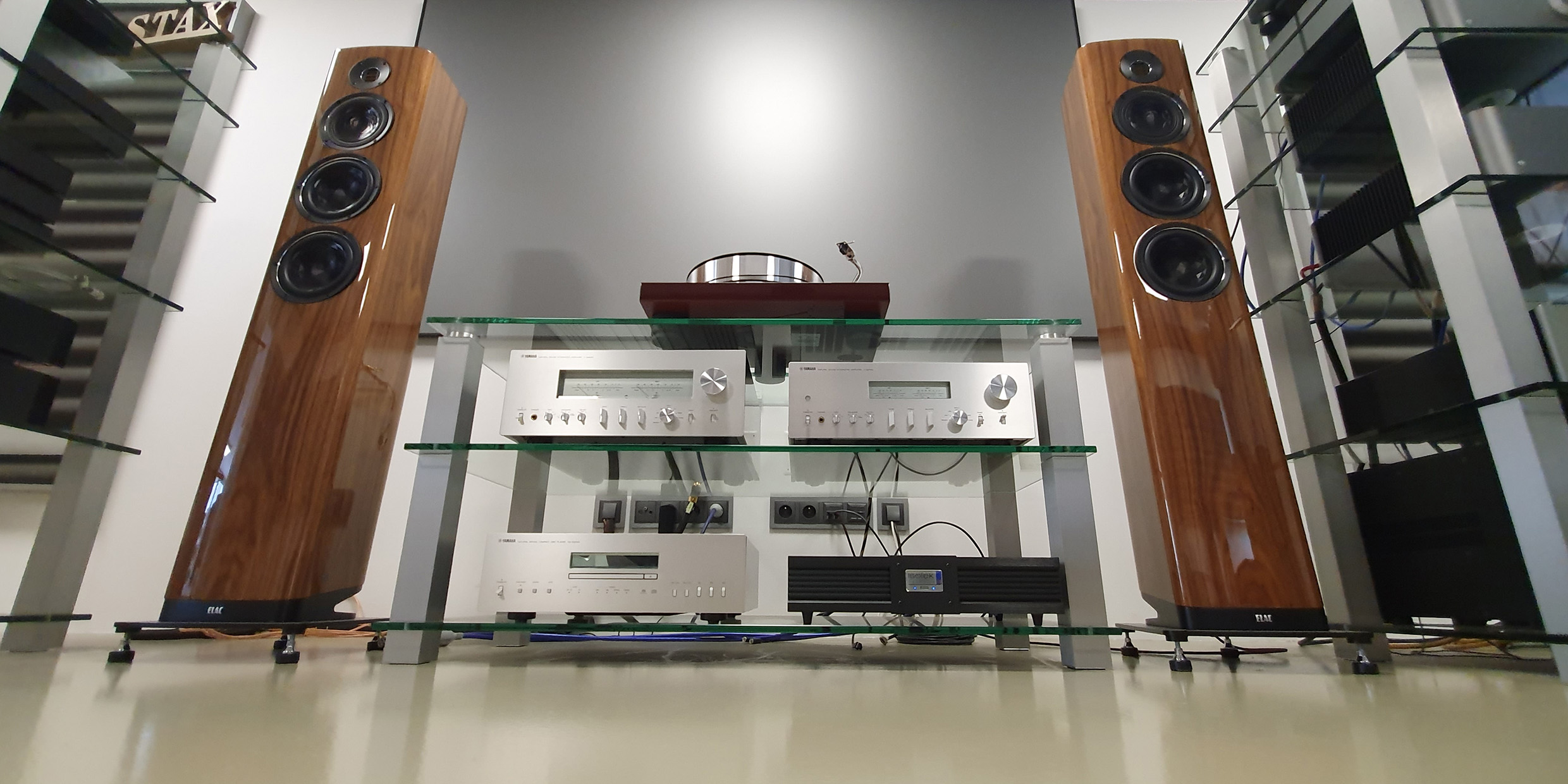 Image of high-end audio system