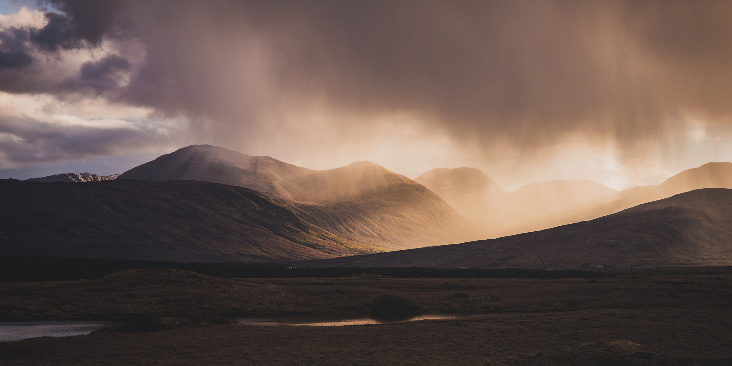 Image of dramatic clouds over mountains in Ireland